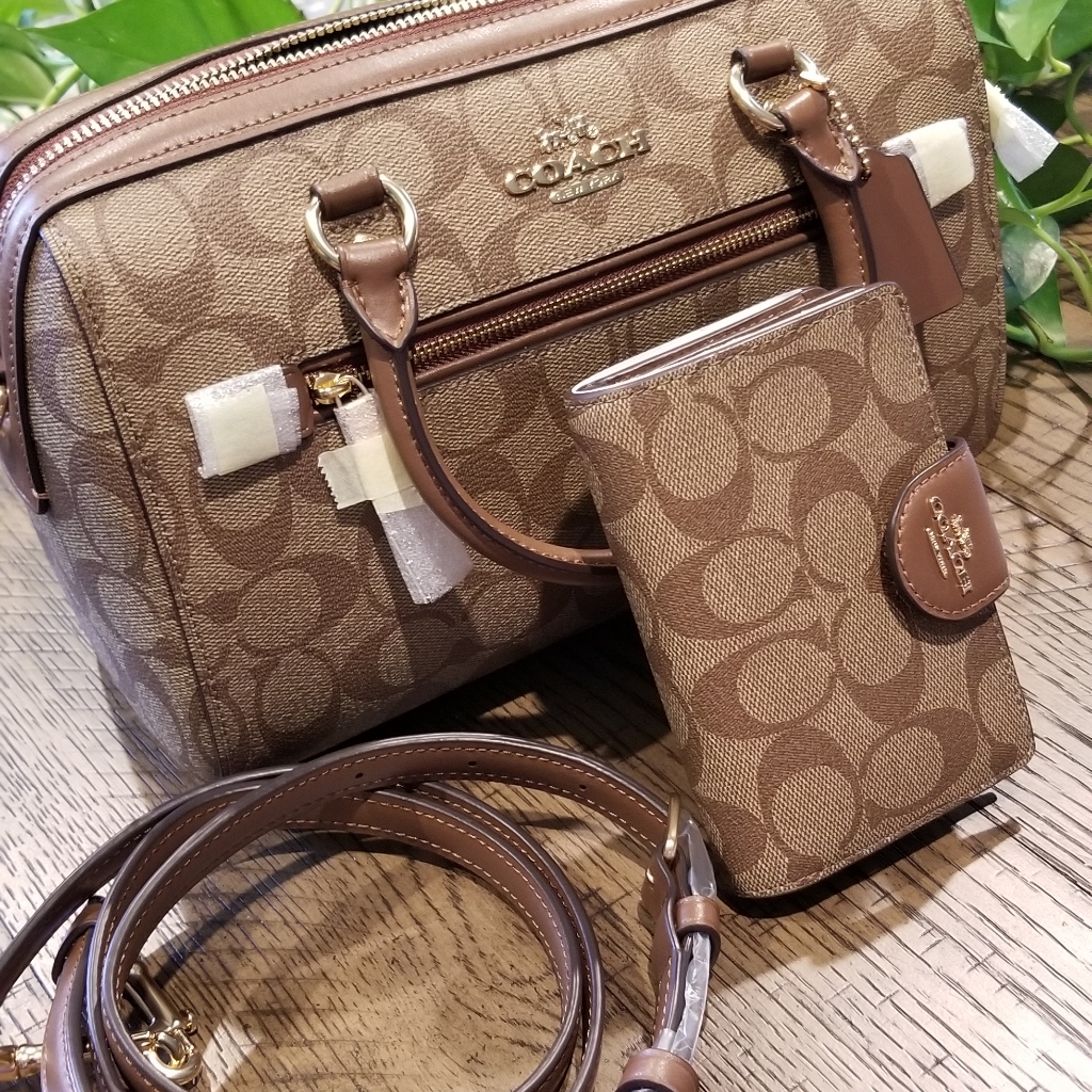 Coach Set